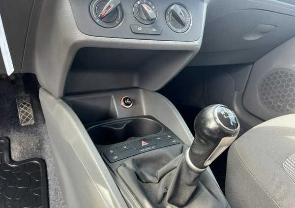 Seat Ibiza cena 19900 przebieg: 183000, rok produkcji 2010 z Mikołajki małe 379